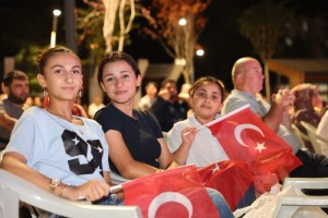 Filenin Sultanlarının Zaferi Dev Ekranda İzlendi